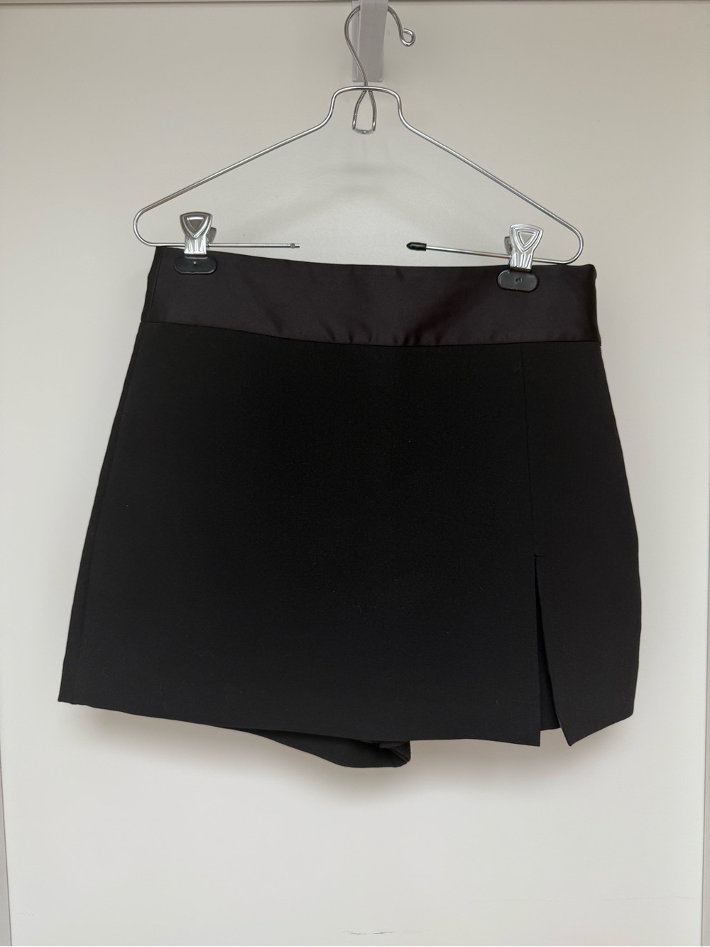 Zara Black Mini Skort with Side Slit